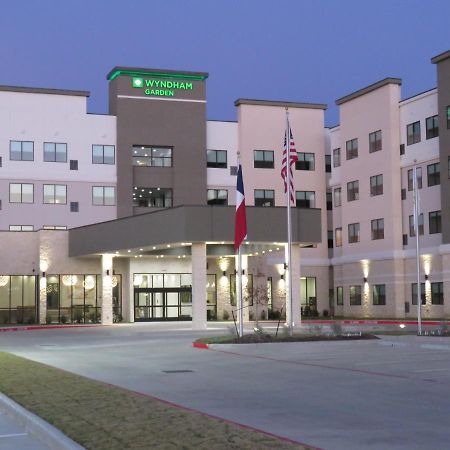 Hotel Wyndham Garden College Station Esterno foto