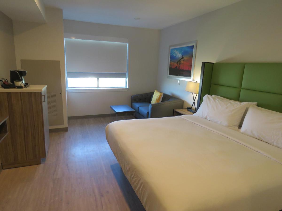Hotel Wyndham Garden College Station Esterno foto