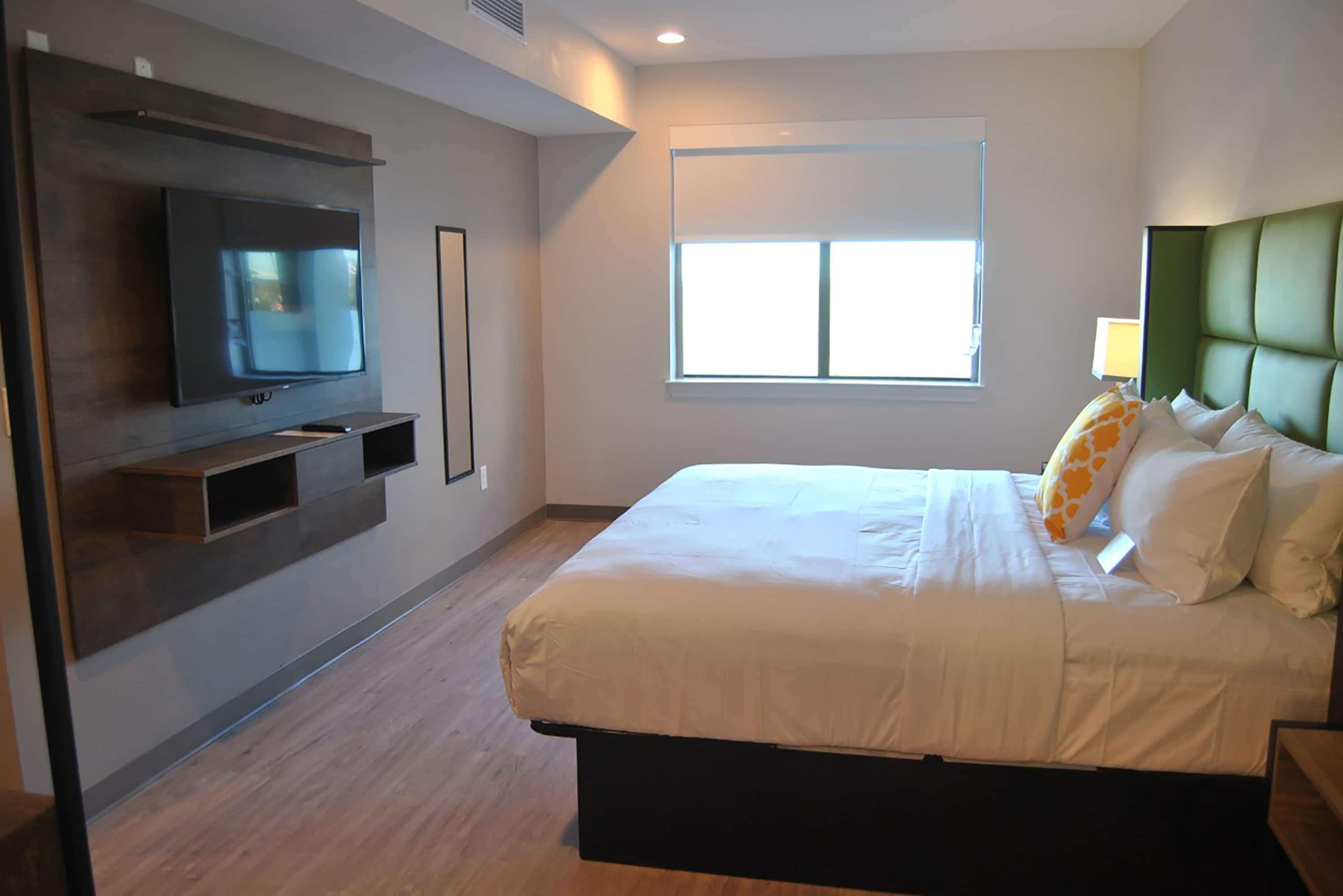 Hotel Wyndham Garden College Station Esterno foto